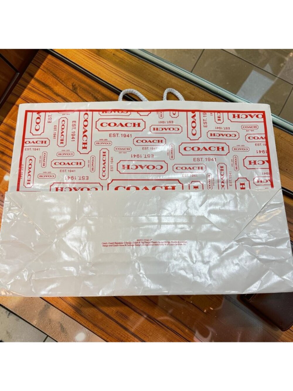 Vintage Coach Logo Print 2011 Top Handle Shopping Gift Bag Red White Paper - Picture 5 of 9